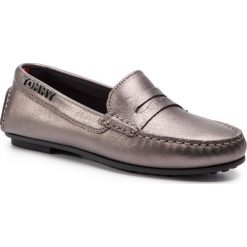 Mokasyny TOMMY HILFIGER - Studs Moccasin FW0FW03793 Black 990. Szare mokasyny damskie TOMMY HILFIGER, na co dzień, bez wzorów, ze skóry, bez obcasa, na obcasie, bez zapięcia. Za 539,00 zł.