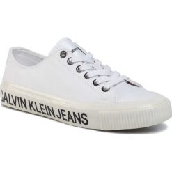 Tenisówki CALVIN KLEIN JEANS - Destinee B4R0807 White. Białe półbuty damskie Calvin Klein Jeans, bez wzorów, z jeansu, bez zapięcia. W wyprzedaży za 399,00 zł.
