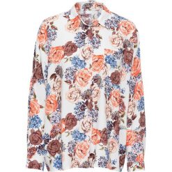Must have: bluzka koszulowa z nadrukiem bonprix biały w kwiaty. Białe bluzki asymetryczne bonprix, w kwiaty, z koszulowym kołnierzykiem. Za 37,99 zł.