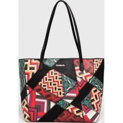 Desigual - Torebka. Szare torebki klasyczne damskie Desigual, z poliesteru, duże. Za 349,90 zł.