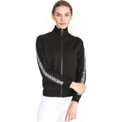 Guess Grethe Bluza Czarny. Czarne bluzy damskie Guess, xs, z aplikacjami, z elastanu. Za 438,95 zł.