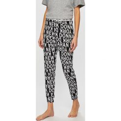 Dkny - Spodnie piżamowe. Czarne piżamy damskie DKNY, s, bez wzorów, z elastanu, bez rękawów. Za 299,90 zł.
