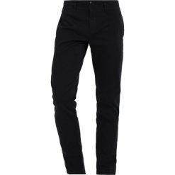 Spodnie męskie: Tommy Jeans BASIC SLIM FERRY Chinosy black
