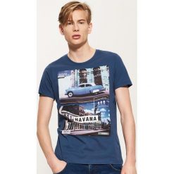 T-shirty męskie: T-shirt z fotonadrukiem havana – Granatowy
