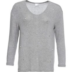 Shirt dzianinowy z perełkami bonprix szary melanż. Szare koszulki damskie bonprix, z aplikacjami, z dzianiny, z dekoltem w serek, z długim rękawem. Za 37,99 zł.