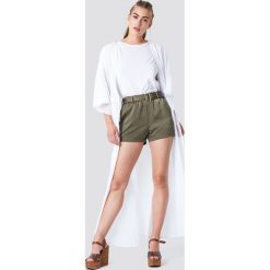 NA-KD Boho Sukienka-płaszcz z szyfonu - White. Białe płaszcze damskie marki NA-KD Boho, bez wzorów, z szyfonu, boho. W wyprzedaży za 80,97 zł.