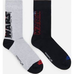 Skarpety z napisem Star Wars 2 pack - Szary. Szare skarpetki męskie Reserved, z napisami. Za 29,99 zł.