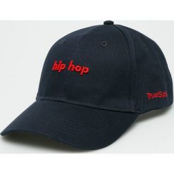 True Spin - Czapka Curved Hip Hop. Niebieskie czapki męskie marki True Spin. W wyprzedaży za 49,90 zł.