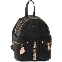 Plecak LIU JO - S Backpack AA0189 E0040 Nero 22222. Czarne plecaki damskie Liu Jo, bez wzorów, ze skóry ekologicznej, klasyczne. W wyprzedaży za 349,00 zł.