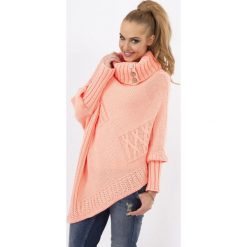 Morelowy Sweter-Ponczo z Golfem z Ozdobnymi Guzikami. Pomarańczowe poncza damskie marki Molly.pl, uniwersalny. Za 98,90 zł.
