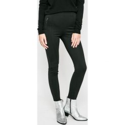 Vero Moda - Legginsy. Czarne rurki damskie marki Vero Moda, s, z elastanu. W wyprzedaży za 99,90 zł.