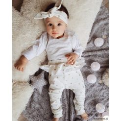 SPODNIE + opaska MY HEARTS. Szare czapeczki niemowlęce marki Pakamera. Za 95,00 zł.