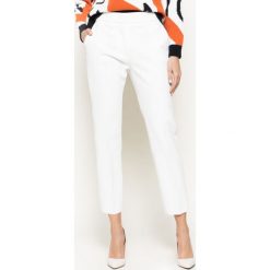 Spodnie materiałowe MSGM 2841MDP09 207100. Brązowe spodnie damskie MSGM, bez wzorów, z elastanu. W wyprzedaży za 869,00 zł.