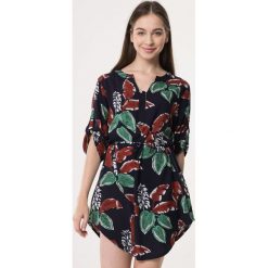 Granatowa Tunika Synonym. Niebieskie tuniki damskie Born2be, xl, w paski. Za 89,99 zł.
