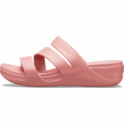 Crocs klapki damskie Monterey Wedge W (206304) 39/40 różowe. Różowe klapki damskie Crocs, z aplikacjami, bez obcasa. W wyprzedaży za 169,00 zł.