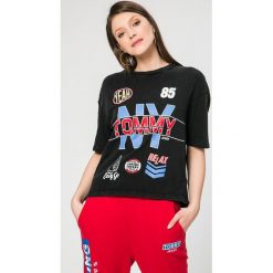 Topy damskie: Tommy Jeans – Top