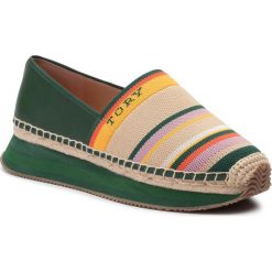 Espadryle TORY BURCH - Daisy Slip 57309 Canyon Sripe/Equestrin Green 961. Zielone espadryle damskie Tory Burch, bez wzorów, ze skóry, bez obcasa, na płaskiej podeszwie. W wyprzedaży za 769,00 zł.