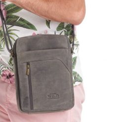 Skórzana miejska torba męska na ramię listonoszka. Żółte torby męskie skórzane ALWAYS WILD, w paski, ze skóry, eleganckie. Za 179,90 zł.