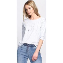 Jasnoszara Bluzka Fine Rain. Szare bluzki asymetryczne Born2be, l, z okrągłym kołnierzem, z długim rękawem. Za 39,99 zł.