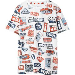T-shirt z modnym nadrukiem bonprix biel wełny z nadrukiem. Białe koszule chłopięce bonprix, z nadrukiem, z wełny, z okrągłym kołnierzem, bez rękawów. Za 29,99 zł.