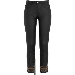 Cream Powlekane spodnie do kostek z haftowaniem Gaby czarny female czarny 38. Czarne spodnie damskie Cream, z haftami. Za 479,00 zł.