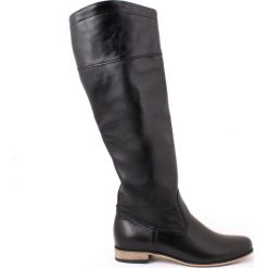 Klasyczne wsuwane kozaki - skóra naturalna - model 125 - kolor czarny. Czarne kozaki damskie Zapato, na lato, z jeansu, eleganckie, na wysokim obcasie, na płaskiej podeszwie, bez zapięcia. W wyprzedaży za 366,75 zł.