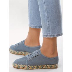 Jasnoniebieskie Espadryle Jockey. Niebieskie espadryle damskie Multu, bez wzorów, bez obcasa. Za 29,99 zł.