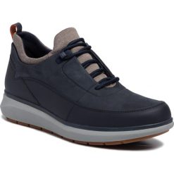 Sneakersy CLARKS - Un Venture Low 261461367 Navy Combi. Niebieskie sneakersy męskie Clarks, na co dzień, bez wzorów, ze skóry, bez zapięcia. Za 559,00 zł.