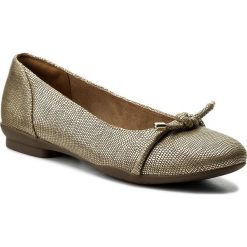 Baleriny CLARKS - Neenah Poppy 261323614 Gold Metallic. Żółte baleriny damskie marki Clarks, bez wzorów, ze skóry, bez obcasa. W wyprzedaży za 209,00 zł.