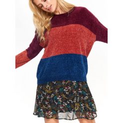 SWETER DAMSKI, KOLOROWY. Czerwone swetry oversize damskie marki TROLL, na zimę, l, w paski, z dzianiny. W wyprzedaży za 64,99 zł.