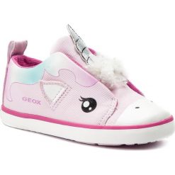 Tenisówki GEOX - B Kilwi G. I B92D5I 00010 C8004 M Pink. Różowe trampki dziewczęce Geox, z aplikacjami, z gumy, bez zapięcia. W wyprzedaży za 149,00 zł.