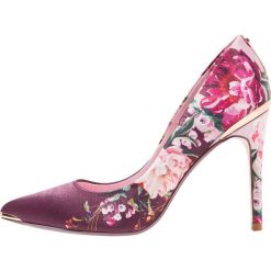 Ted Baker KAWAAP Szpilki serenity. Niebieskie szpilki marki Ted Baker, z materiału. Za 719,00 zł.
