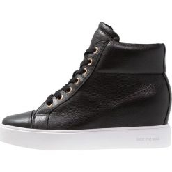 Shoe The Bear AVA Sneakersy wysokie black. Czarne trampki i tenisówki damskie marki Shoe The Bear, ze skóry. Za 629,00 zł.