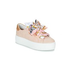 Buty Tom Tailor -. Różowe trampki i tenisówki damskie marki Tom Tailor, bez wzorów, bez zapięcia. Za 219,00 zł.