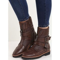 Brązowe Botki Never Go Away. Pomarańczowe botki damskie Born2be, z okrągłym noskiem, bez obcasa, na płaskiej podeszwie, na zamek. Za 59,99 zł.