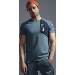 T-shirt męski 4F x PROSTO. Koszulki męskie s, z nadrukiem, z elastanu. W wyprzedaży za 59,99 zł.