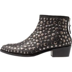 Toral Ankle boot black. Czarne botki damskie na zamek Toral, z materiału. Za 1089,00 zł.