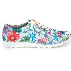 Półbuty - skóra naturalna - model 262 - kolor kwiatek. Półbuty damskie Zapato, bez wzorów, ze skóry, bez obcasa, bez zapięcia. W wyprzedaży za 259,00 zł.