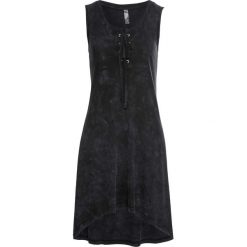 Sukienka shirtowa ze sznurowaniem bonprix czarny "washed". Czarne sukienki damskie bonprix, bez wzorów, z dekoltem w serek, bez rękawów. Za 89,99 zł.
