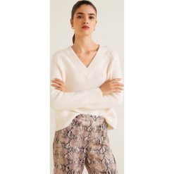 Mango - Sweter. Szare swetry damskie Mango, m, bez wzorów, z poliesteru, z krótkim rękawem, krótkie, bez kaptura. Za 139,90 zł.