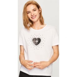 T-shirt we wzory - Biały. Białe t-shirty damskie marki Adidas, m. Za 29,99 zł.