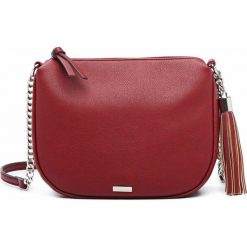 Tamaris torebka crossbody Gweny Crossbody Bag 3160192, czerwona. Czerwone torebki klasyczne damskie Tamaris, w paski, ze skóry, bez dodatków. Za 189,00 zł.