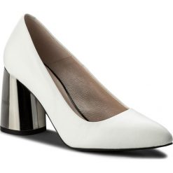 Półbuty GINO ROSSI - Harumi DCH805-AS9-0324-1100-0 00. Białe półbuty damskie skórzane Gino Rossi, eleganckie, na obcasie. W wyprzedaży za 229,00 zł.