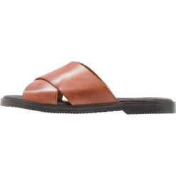 Chodaki damskie: Coolway ANDREA Klapki brown