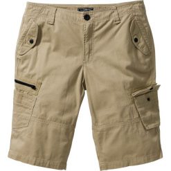 Bermudy bojówki bonprix jasny khaki. Brązowe spodenki i szorty męskie marki bonprix, m, bez wzorów. Za 109,99 zł.