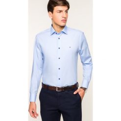 Koszula Tommy Hilfiger Tailored Overhemd TT0TT06026. Niebieskie koszule męskie Tommy Hilfiger Tailored, m, bez wzorów, z elastanu, casualowe, bez kołnierzyka, bez rękawów. W wyprzedaży za 169,00 zł.