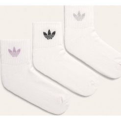 Adidas Originals - Skarpetki (3-pack). Białe skarpetki damskie adidas Originals, z nadrukiem, z elastanu. Za 49,90 zł.