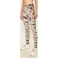 Tally Weijl - Legginsy. Szare spodnie damskie TALLY WEIJL, bez wzorów, z elastanu. Za 49,90 zł.