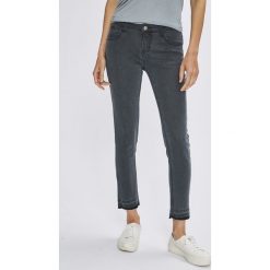 Answear - Jeansy. Szare jeansy damskie rurki ANSWEAR. W wyprzedaży za 69,90 zł.