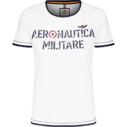 T-shirt AERONAUTICA MILITARE Biały. Białe t-shirty damskie marki Aeronautica Militare, z nadrukiem, z bawełny, z okrągłym kołnierzem. Za 240,00 zł.